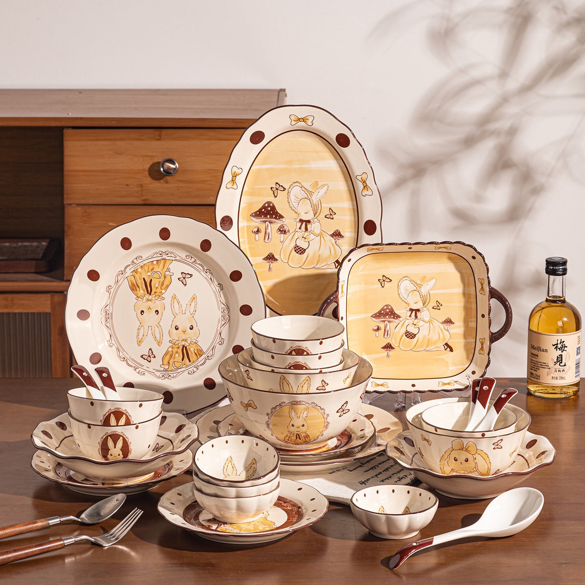 Elegant Cartoon Bunny Ceramic Bowl & Plate Set