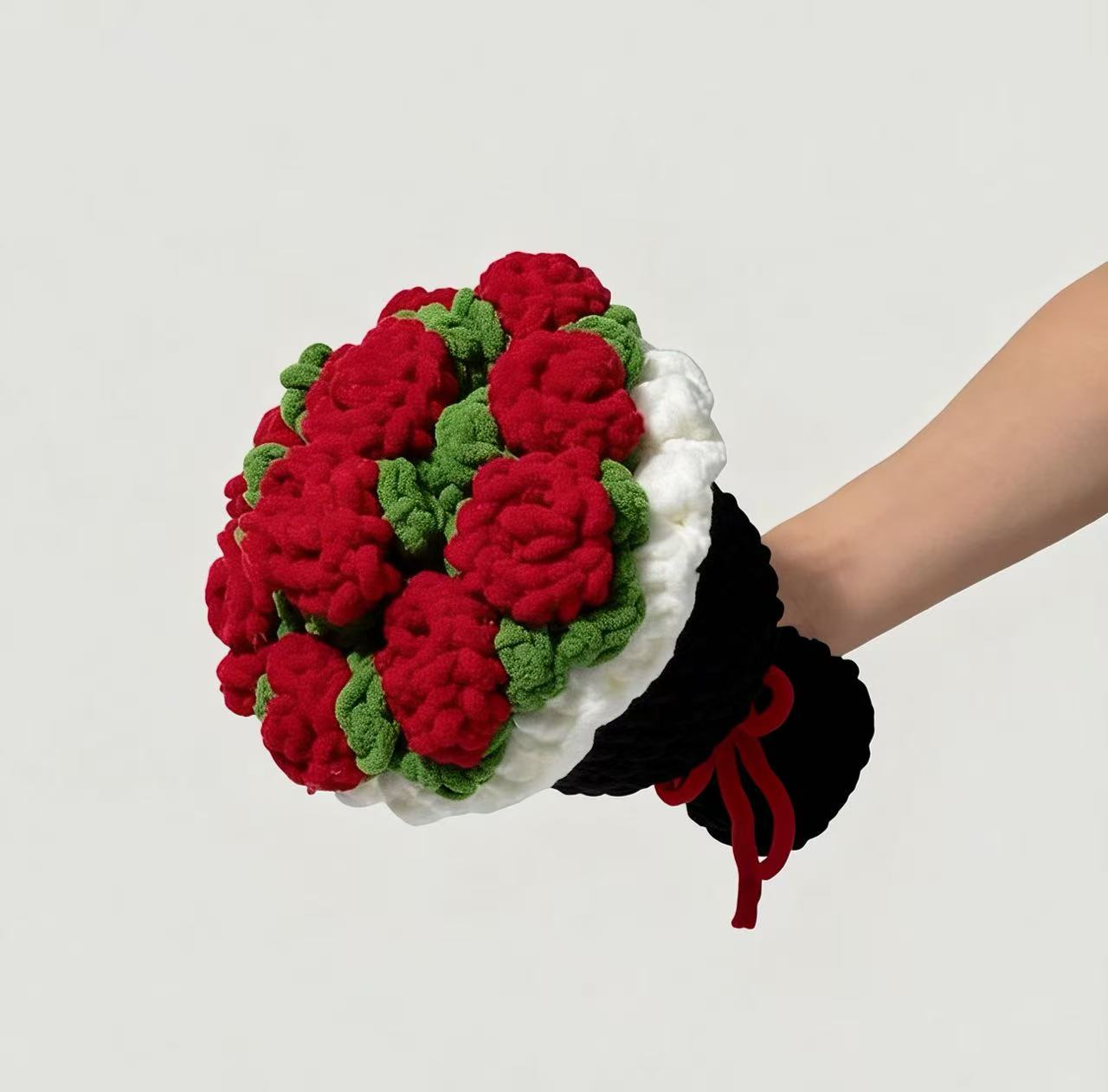 Crochet Red Rose Bouquet Gift（Handmake）